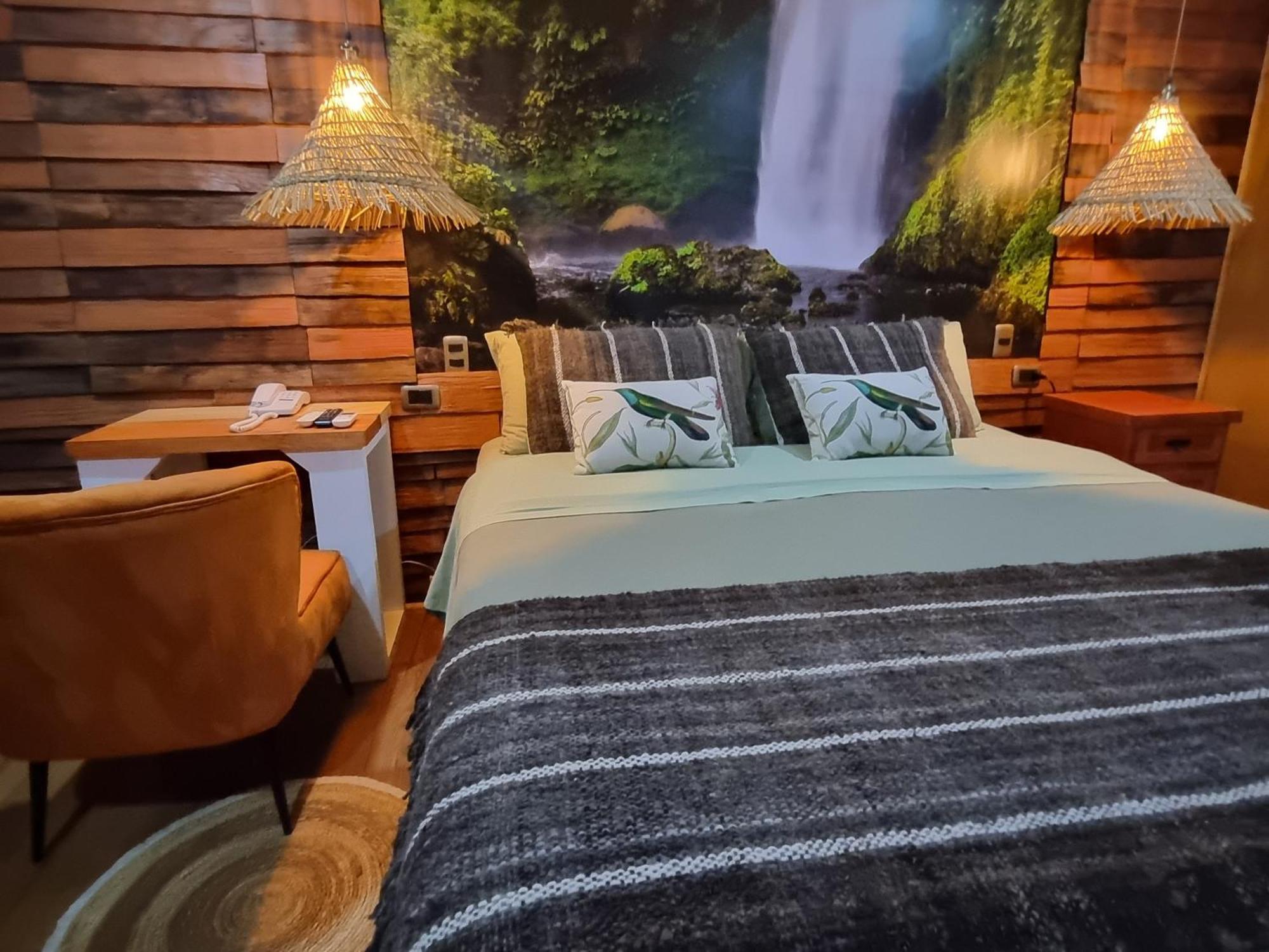 Hotel Boutique Tierra De Islas Chiloe Кастро Экстерьер фото