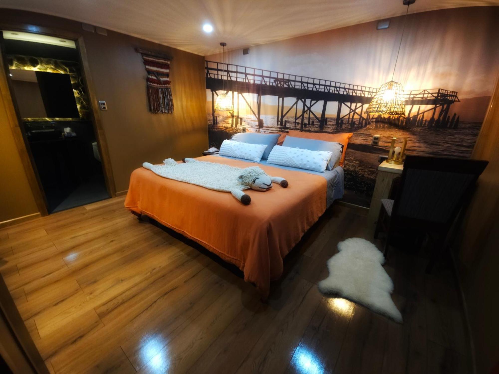 Hotel Boutique Tierra De Islas Chiloe Кастро Экстерьер фото